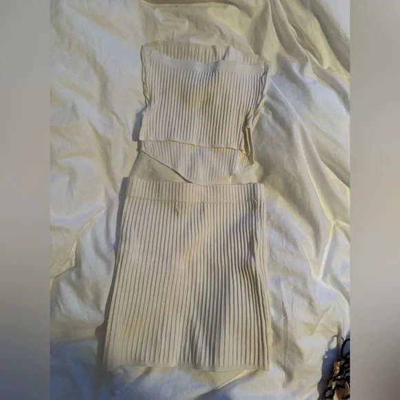 White Fox set - Picture 3 of 3